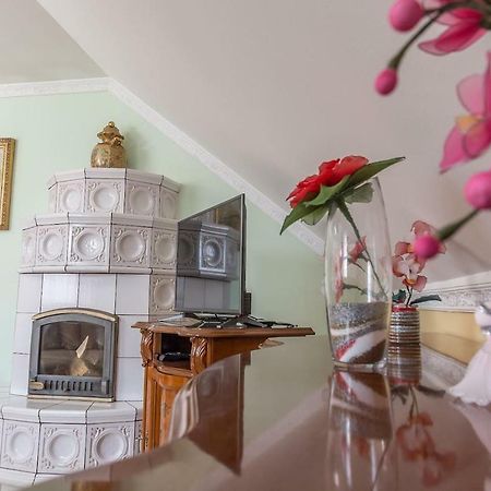 Apartma Ajda Komenda Εξωτερικό φωτογραφία
